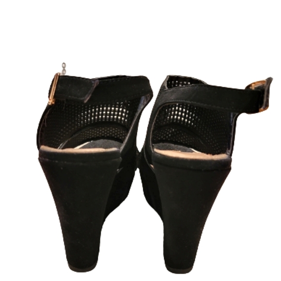 2/$18 Top Moda Black Suede Slingback Wedge Open Toe Heel 6.5 Buckle Open Back - Picture 4 of 8